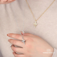 [COMPRE 1 LEVE 2] Colar Cruz e Coroa de Cristo – Zircônia Premium & Ouro 14K
